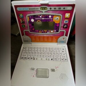 Discovery Kids Teach & Talk Exploration Laptop.